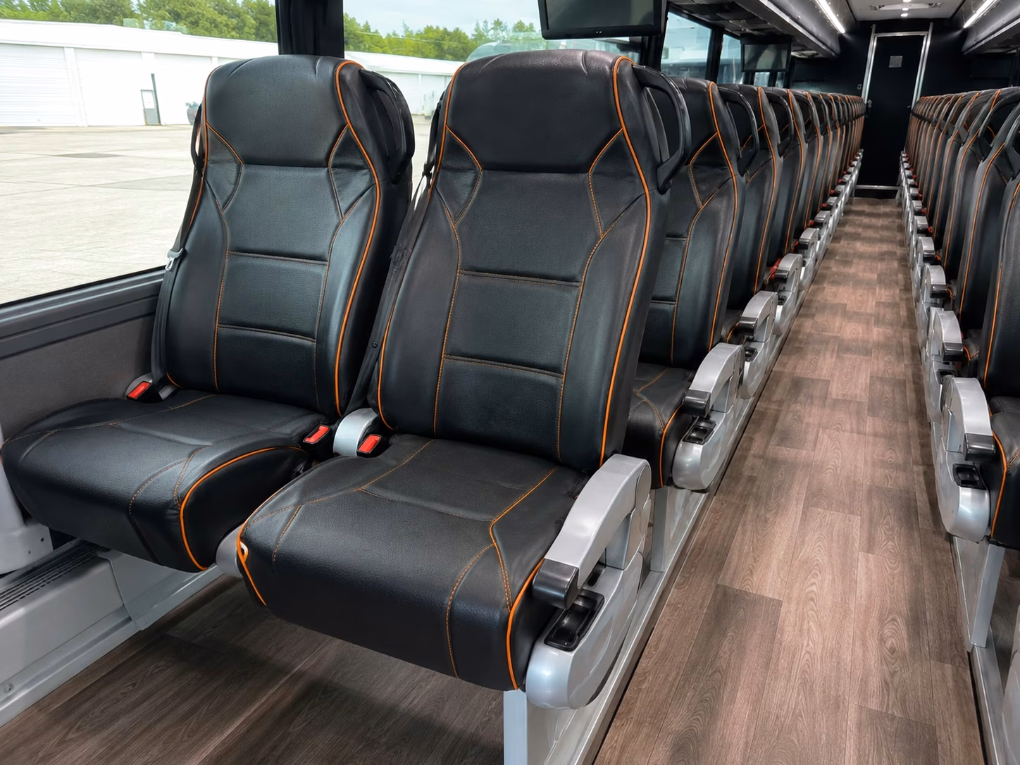 how bus type changes charter bus prices in ventura california