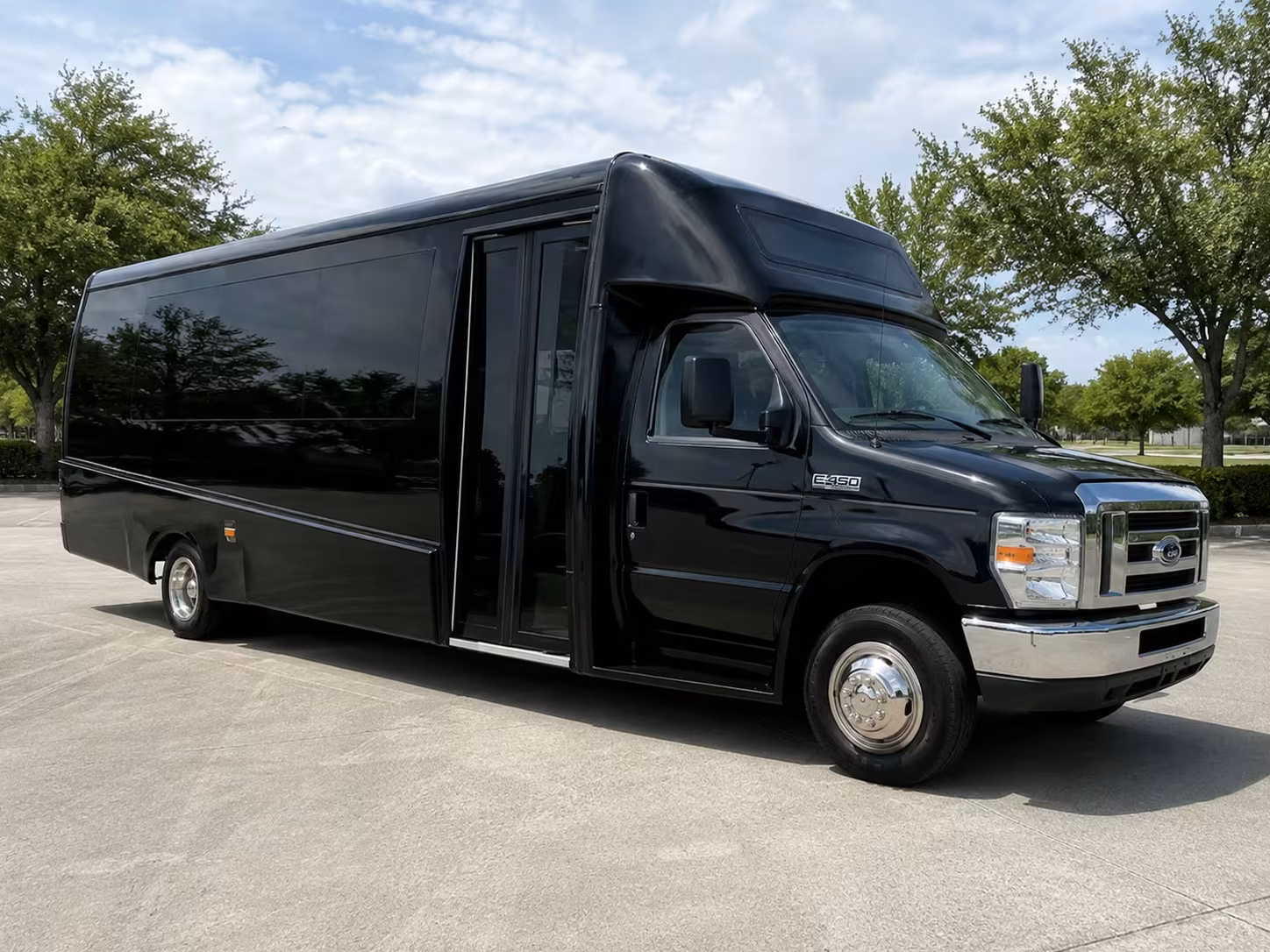 school field trip bus rentals in ventura
