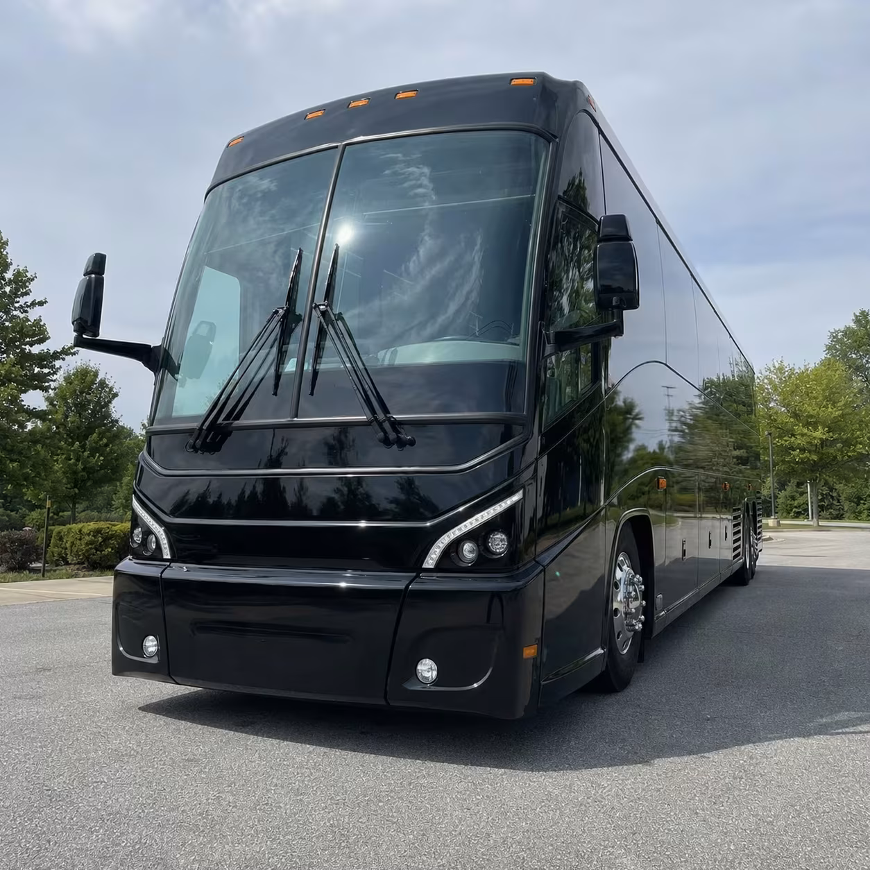 ventura charter buses for sports teams film sets and job sites