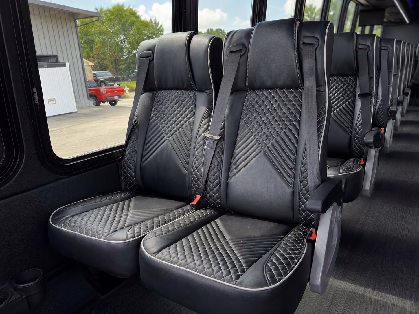 ventura county fairgrounds and concert charter buses