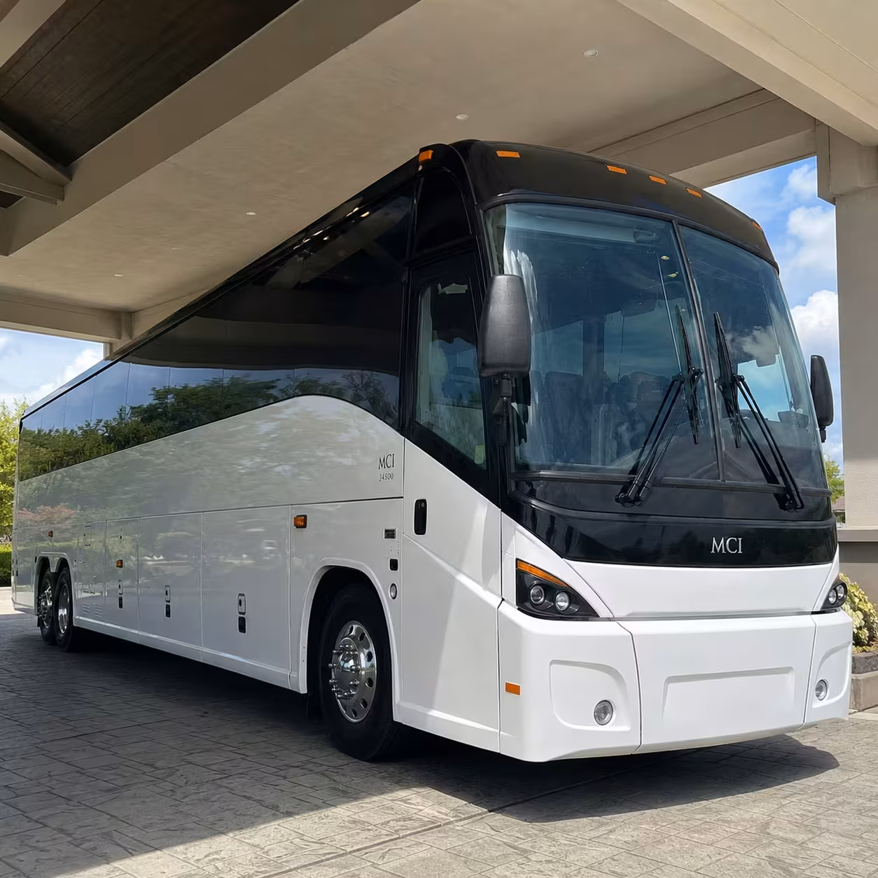 ventura employee transportation to metrolink stations